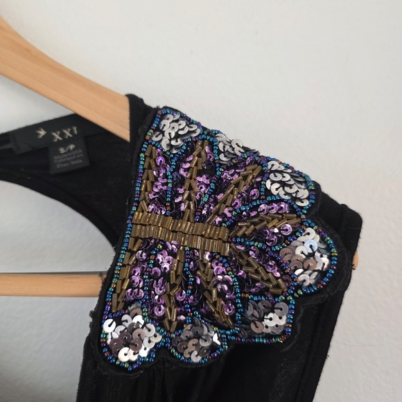 Forever 21 Black Scoop Neck Tank Top with Embellished Shoulders - Small - Picture 3 of 10